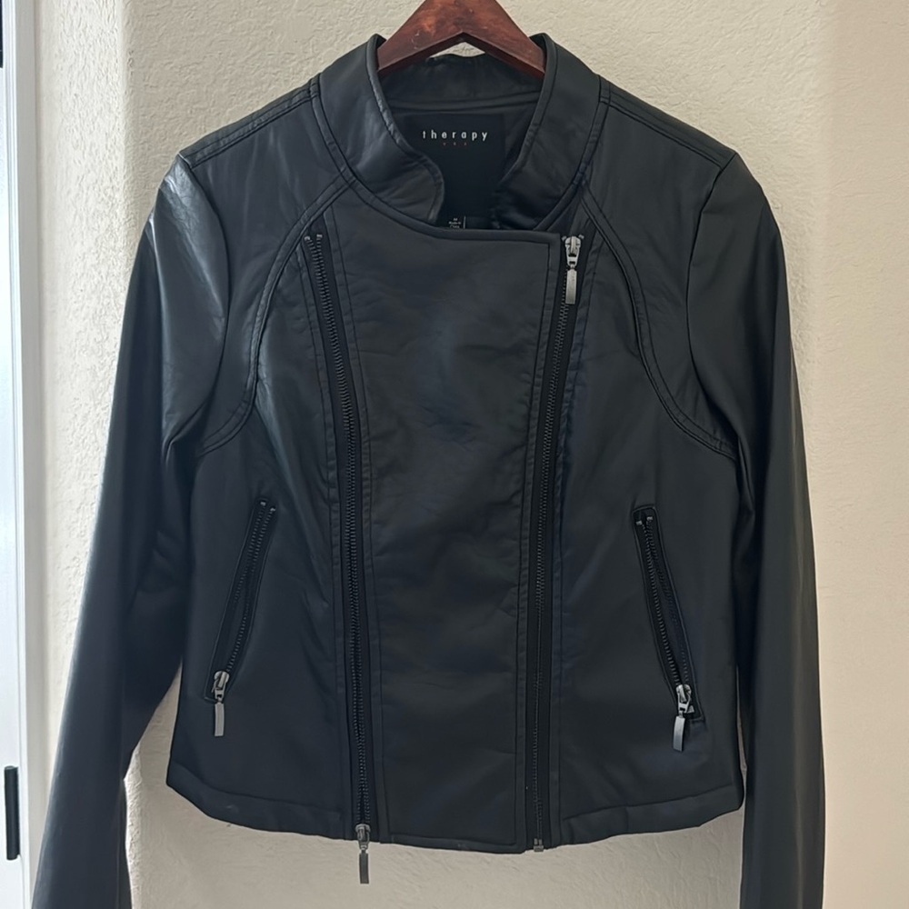 Super cute therapy pleather jacket!